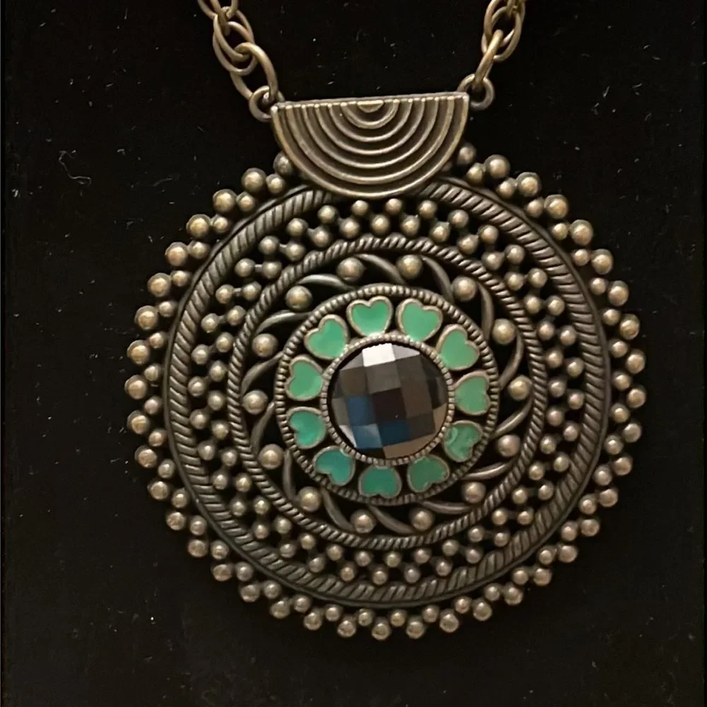 NWT Boho Brass-Tone Medallion Necklace – 28” Chain
